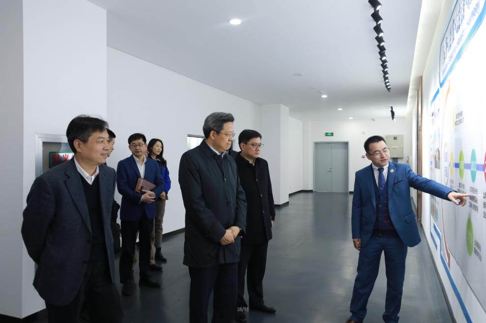 蘇州高新區黨工委書記、區長吳新明書記、王牟、黃鋒主任一行調研通錦